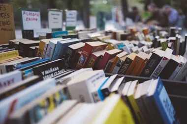 Bourse aux livres, disques, films, jeux d'occasion