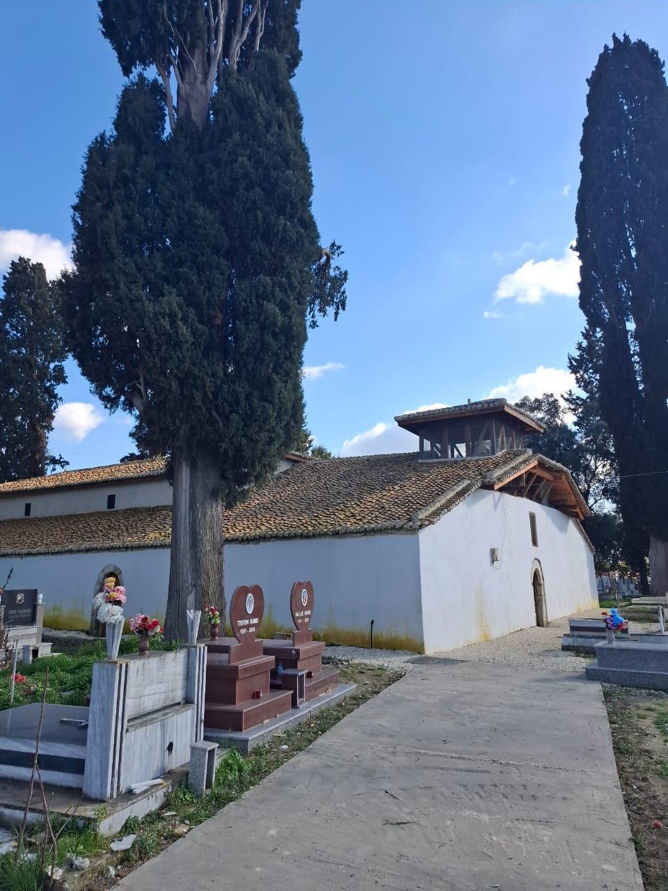 Kisha e Fjetja e Shën Marisë, Bishqethëm Kisha e Fjetja e Shën Marisë, Bishqethëm