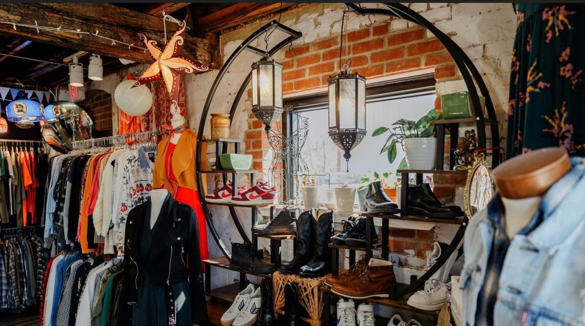 Reenie Bird's Clothing and Gifts