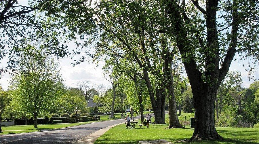 Explore Peoria Heights Without Breaking The Bank