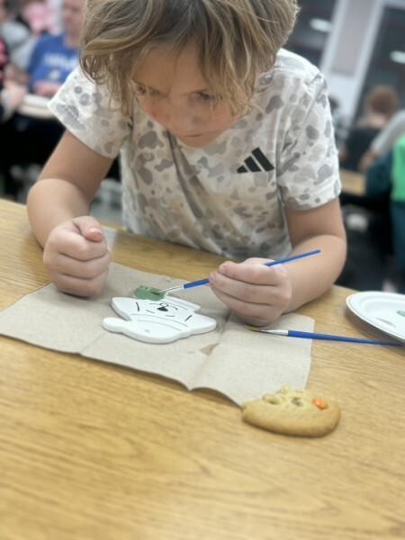 Peoria Heights Elementary Ornament Party
