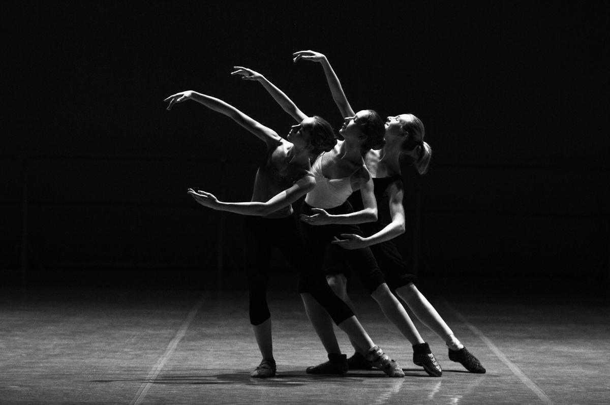 We dance We dance