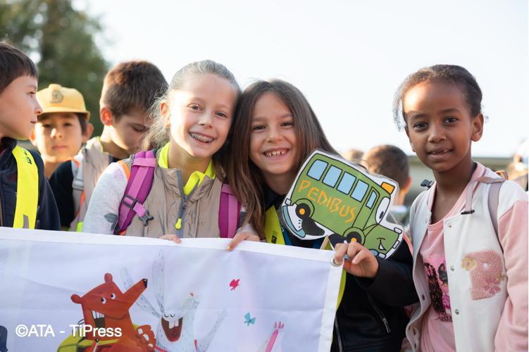 Mobilità attiva, benessere e impegno sul territorio: un anno di crescita per Pedibus Ticino Mobilità attiva, benessere e impegno sul territorio: un anno di crescita per Pedibus Ticino
