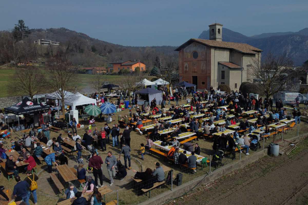 La Sagra di San Giuseppe: a Ligornetto torna il rito del falò che saluta la primavera La Sagra di San Giuseppe: a Ligornetto torna il rito del falò che saluta la primavera