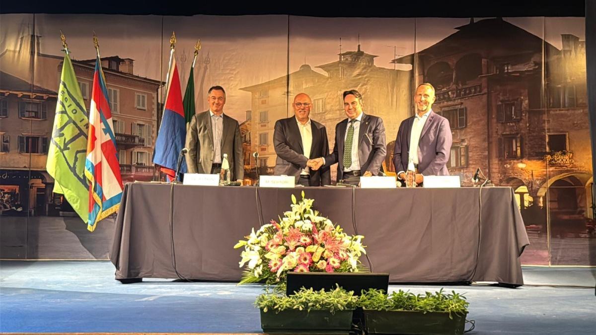 Regio Insubrica: la presidenza passa al Piemonte Regio Insubrica: la presidenza passa al Piemonte