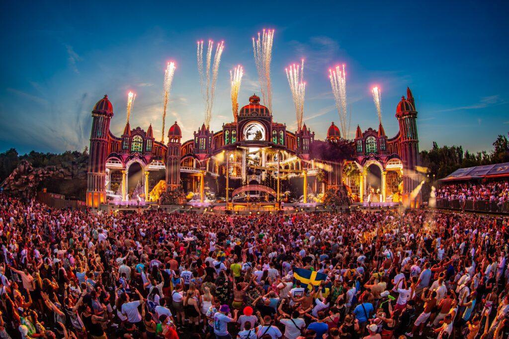 Tomorrowland 2025 – Tag 3: Zwischen Warten, Wahnsinn und Wunderbühne