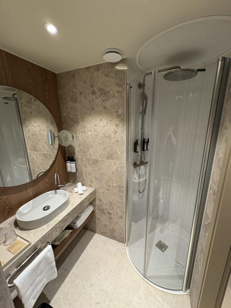 Tomorrowland 2025 – Tag 1: Anreise, Brüssel, und die Schocknachricht Tomorrowland 2025 – Tag 1: Anreise, Brüssel, und die Schocknachricht