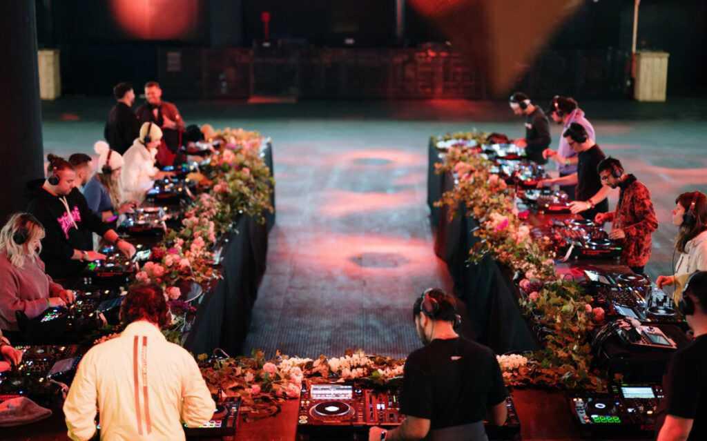 Ein magisches Abenteuer: Die 10 besten Aktivitäten beim Tomorrowland Winter 2025 Ein magisches Abenteuer: Die 10 besten Aktivitäten beim Tomorrowland Winter 2025