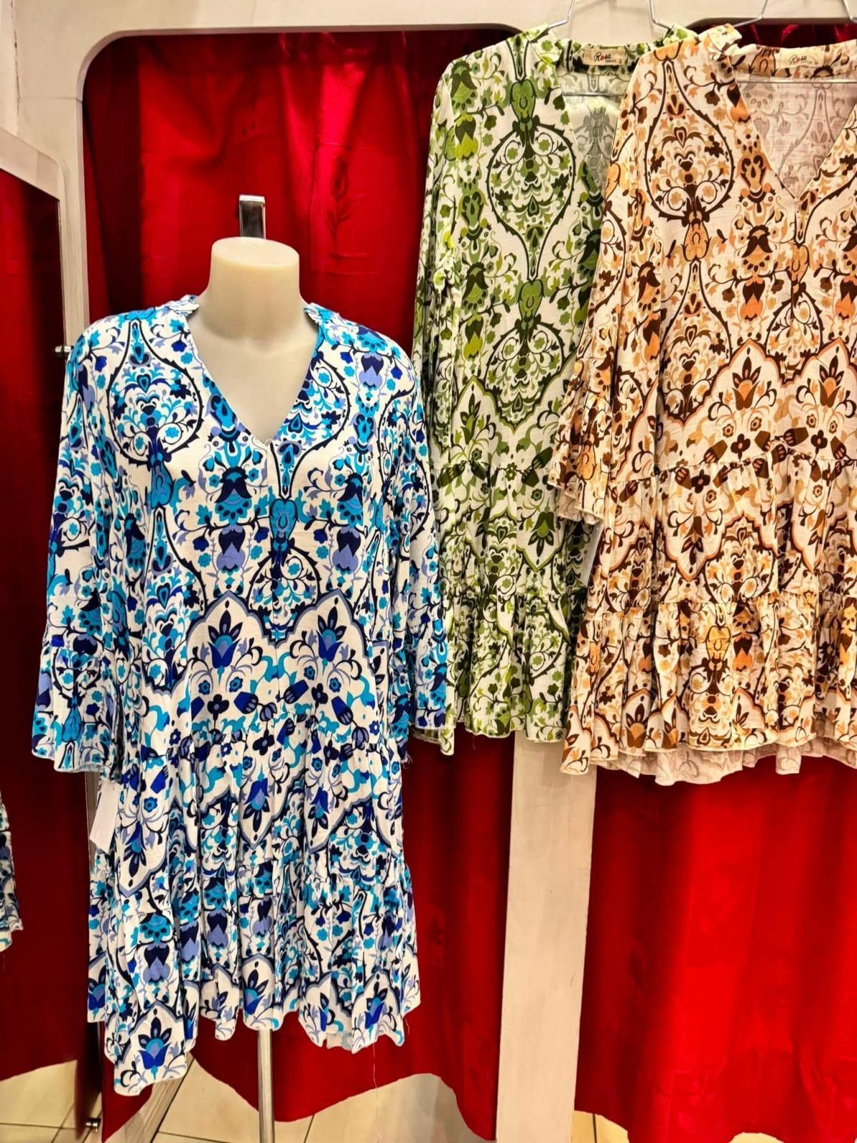 ✨ Découvrez les nouvelles robes chez 𝐅𝐈𝐕𝐄 𝐒𝐇𝐎𝐏! ✨