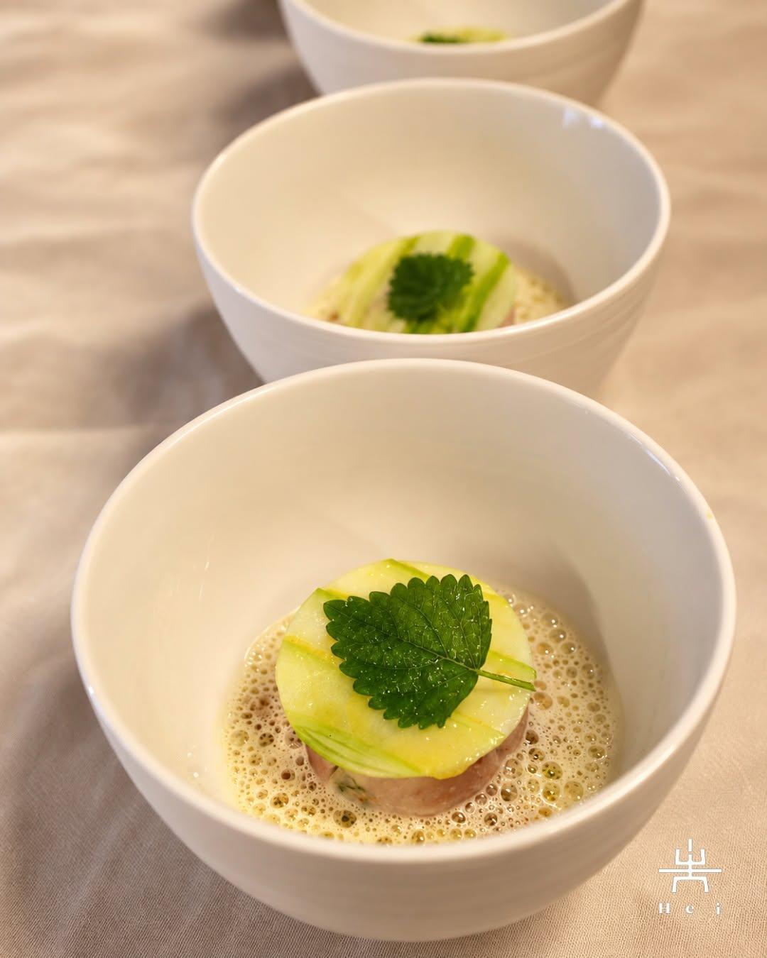 🌺 𝐇𝐄𝐈 𝐑𝐄𝐒𝐓𝐀𝐔𝐑𝐀𝐍𝐓, le raffinement jusque dans l’assiette.🍽️