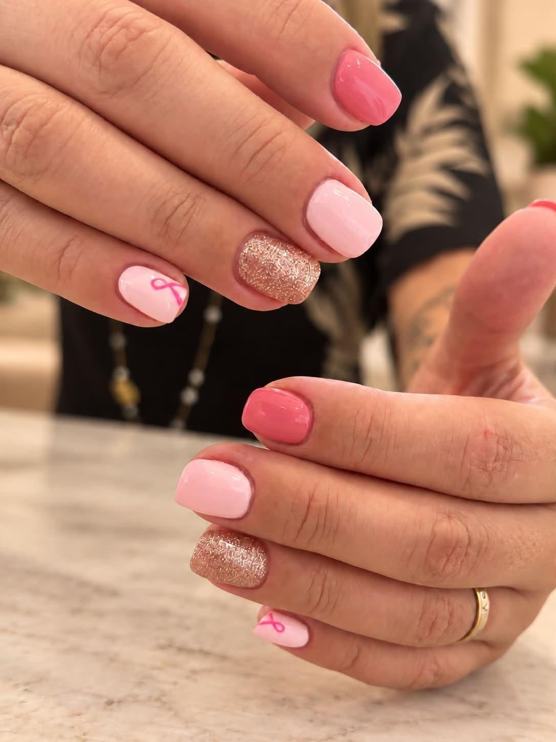 💅💕 Octobre rose avec élégance chez POLYNESIANAILS ! ✨🌸