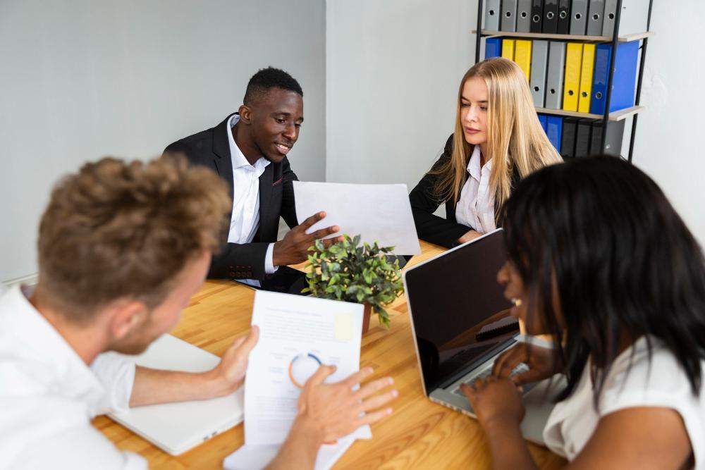 Négociations en cours sur les conditions de travail et l’organisation interne Négociations en cours sur les conditions de travail et l’organisation interne