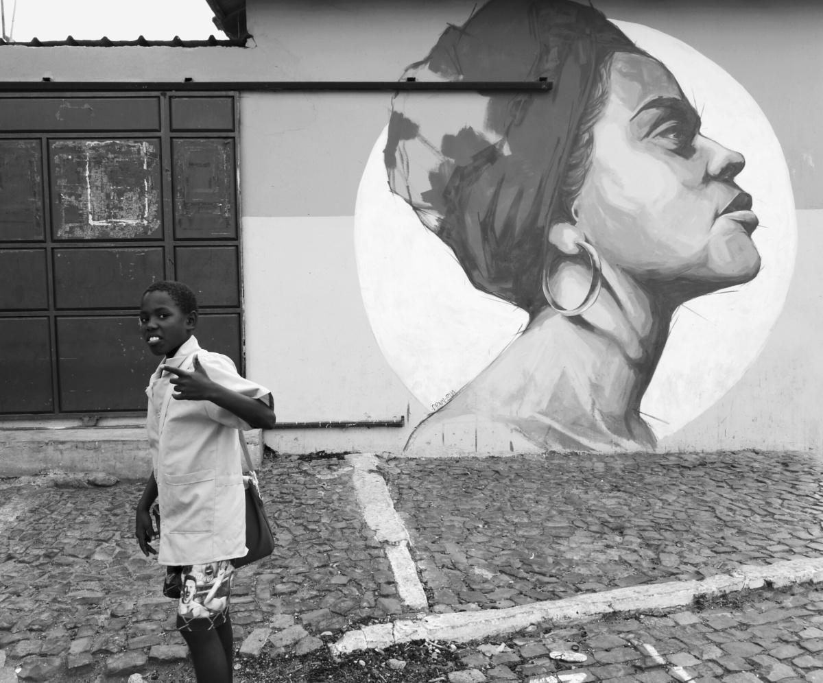 L’Afrique : Le Continent des Origines et de la Lumière Brute