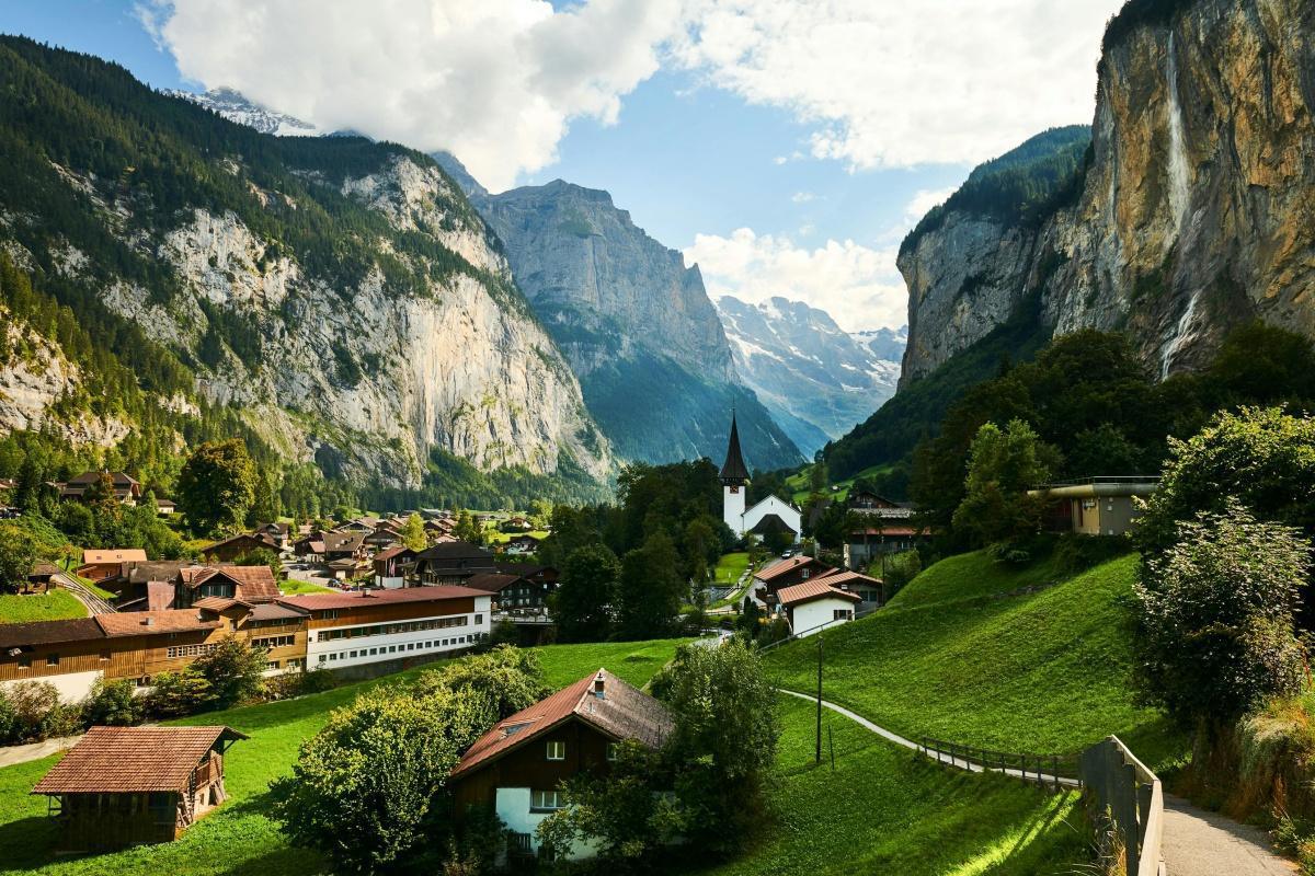 L'Europe : Une Mosaïque d'Histoire, de Lumière et d'Architecture