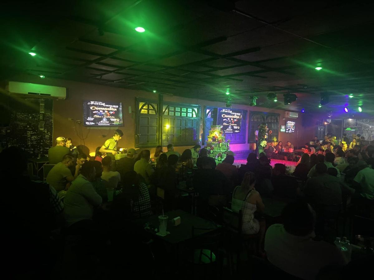 El Portal Sport Bar & Grill