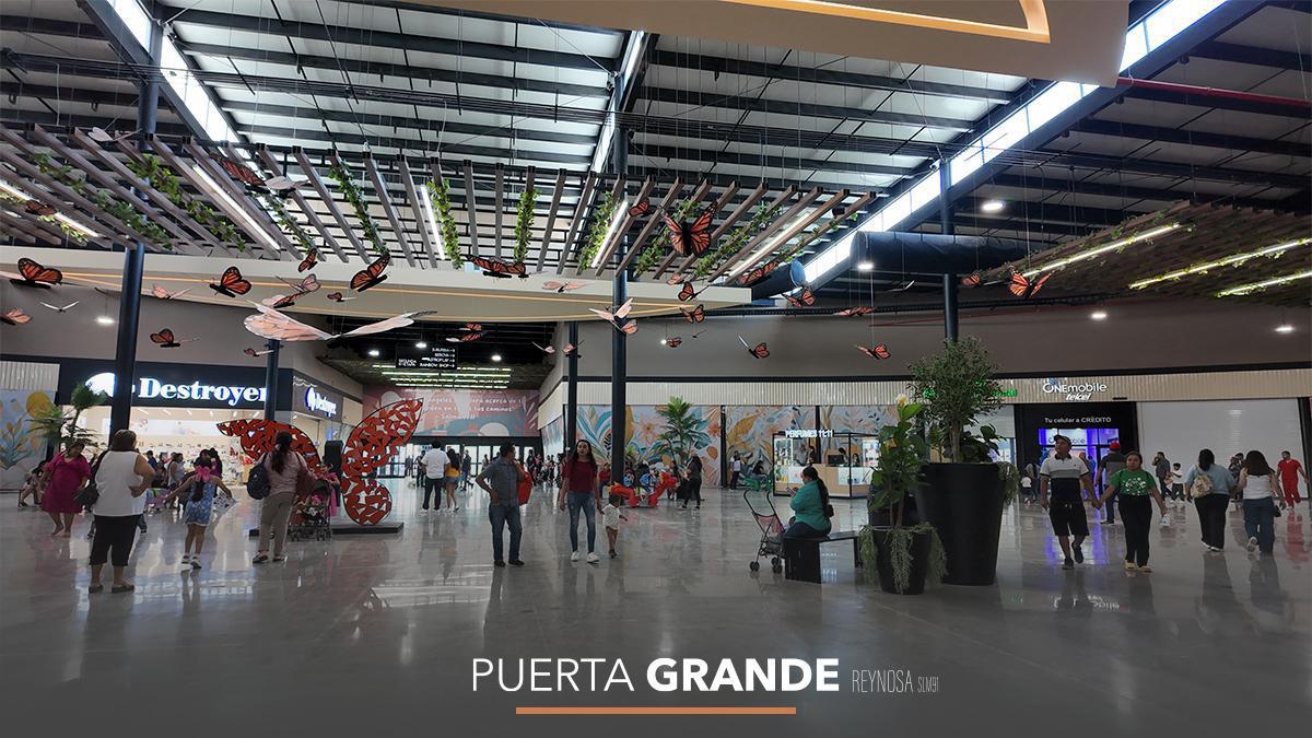 Centro Comercial Puerta Grande