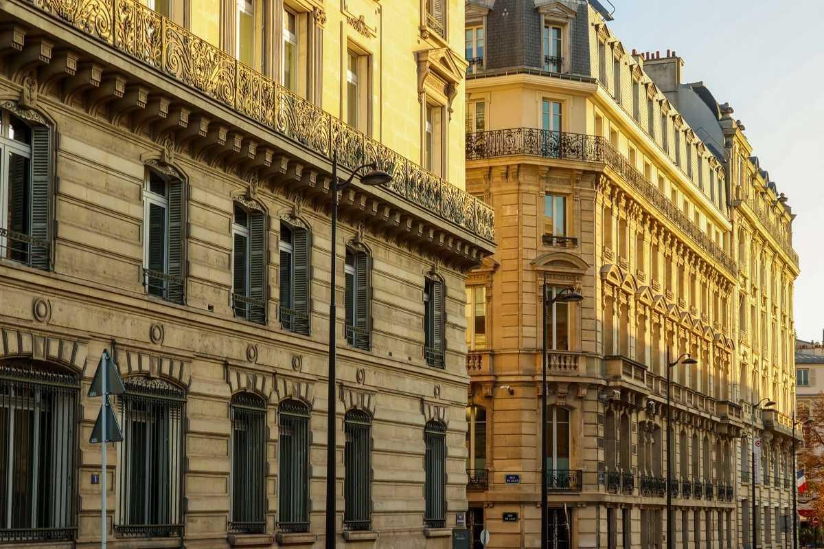 HISTORY OF PARIS