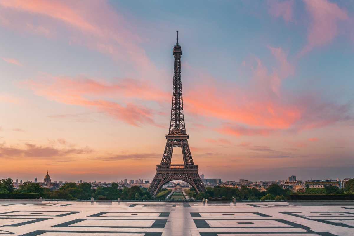 HISTORY OF PARIS