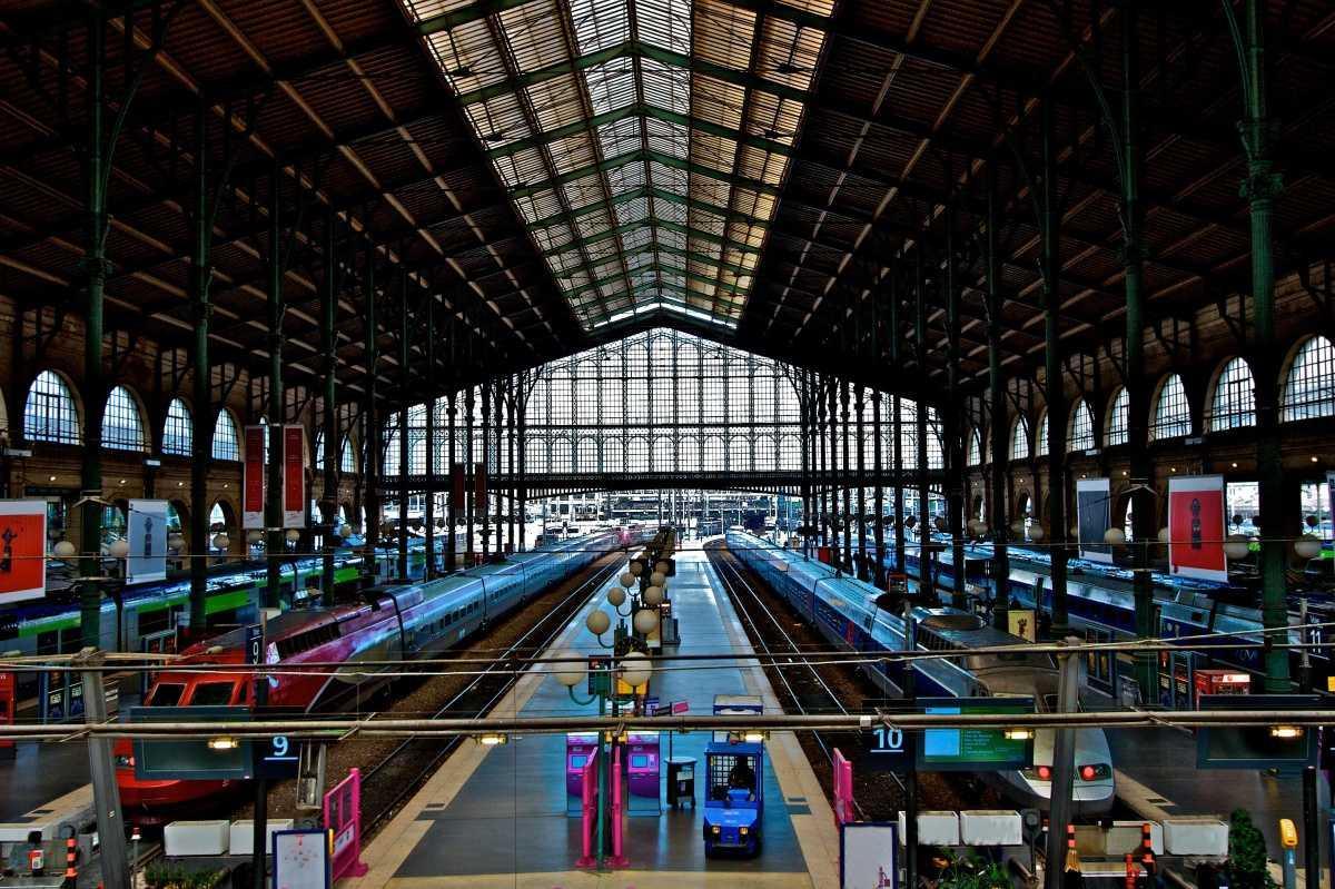 GETTING TO PARIS GETTING TO PARIS