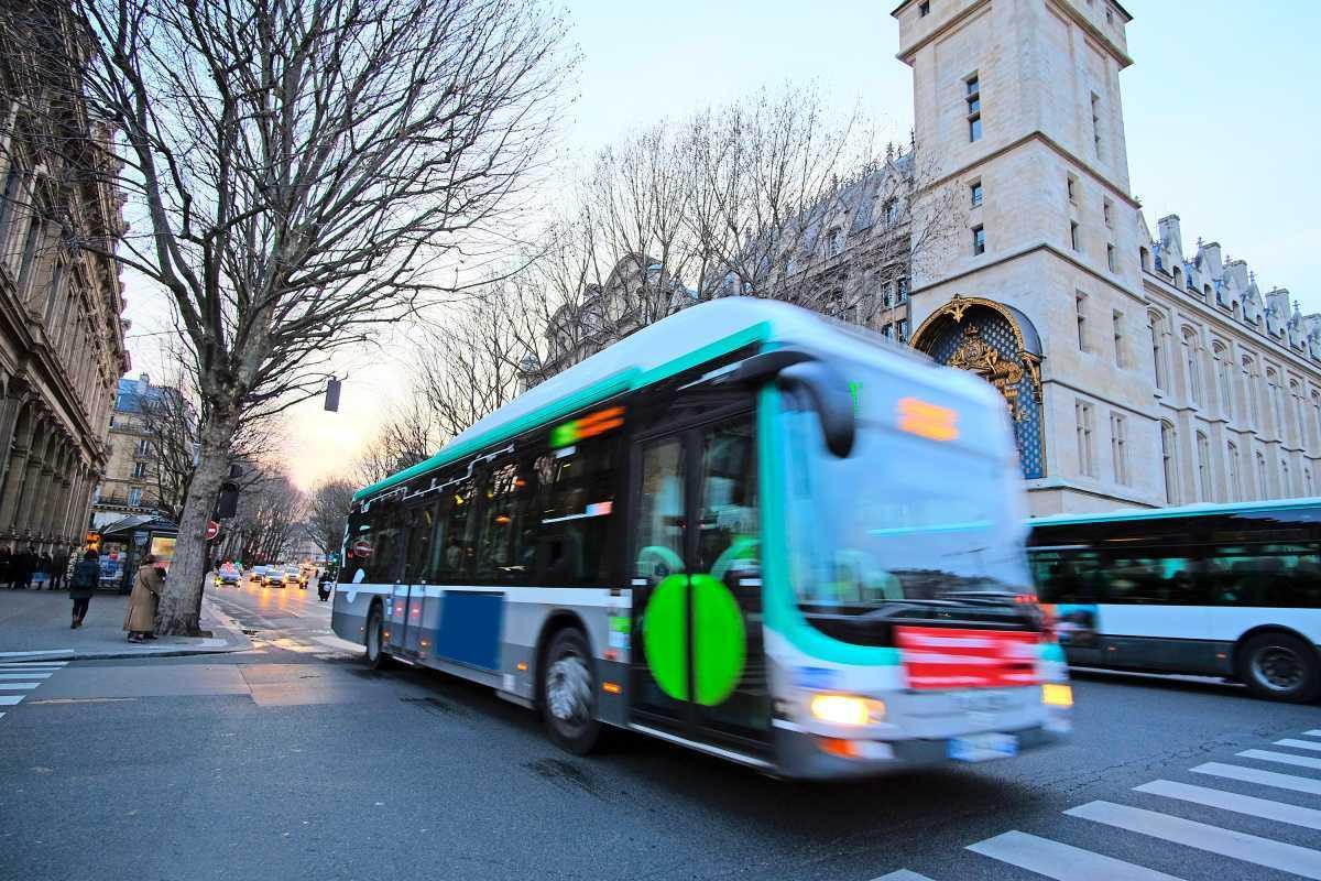 GETTING TO PARIS