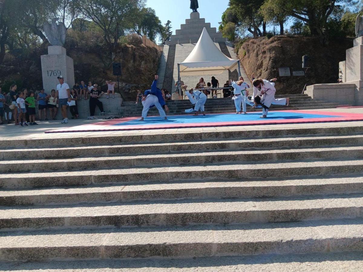Associ in Festa : Ajaccio Judo sur le pont au Casone Associ in Festa : Ajaccio Judo sur le pont au Casone