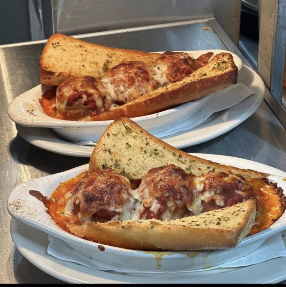 Fanella's Pizza & Pub
