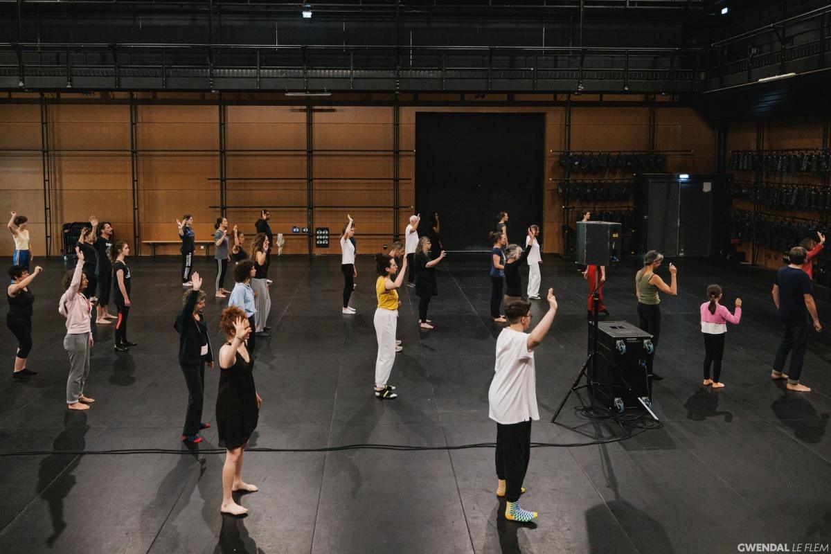 Grand Échauffement ENTROUVRIR au Théâtre National de Bretagne