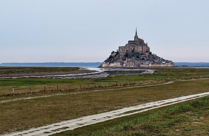 Traversée de la baie du Mont-Saint-Michel : avec un guide, depuis Rennes, et où dormir Traversée de la baie du Mont-Saint-Michel : avec un guide, depuis Rennes, et où dormir