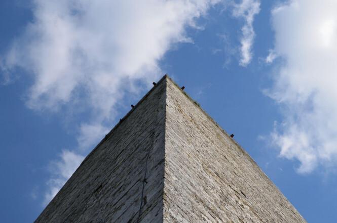 Torre del Barbarossa - Barbarossa Tower