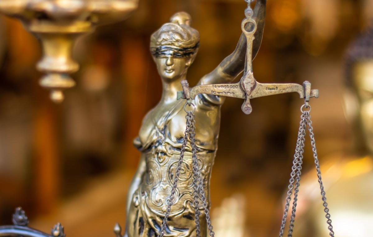 Droits, carrières et cadre juridique