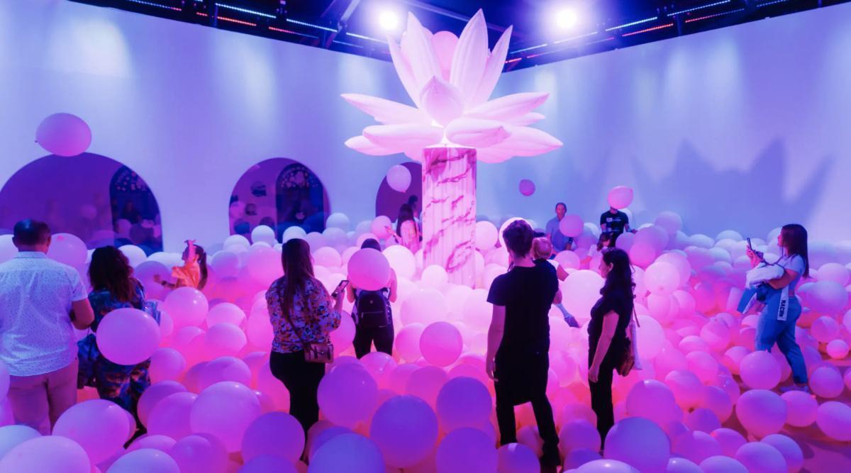 Bubble Planet, l'expérience immersive au cœur des bulles à Montréal Bubble Planet, l'expérience immersive au cœur des bulles à Montréal