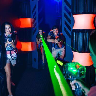 Jouer au Laser Game Evolution à Montréal