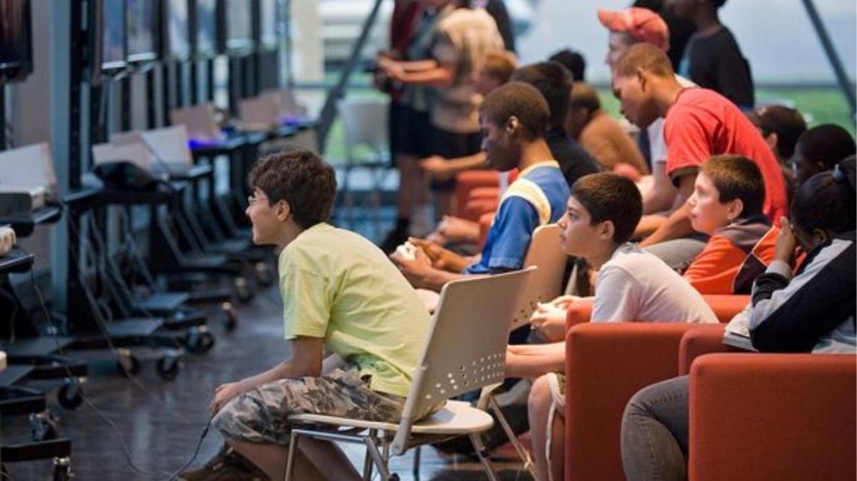 Jeux vidéo (8-13 ans) à la bibliothèque Henri-Bourassa