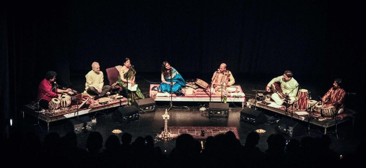 RAGA RANG par Usha Dance Entourage à la maison de la culture Janine-Sutto RAGA RANG par Usha Dance Entourage à la maison de la culture Janine-Sutto
