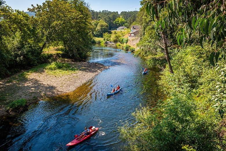Las mejores rutas en piragua por Asturias para conectar con la naturaleza en sus ríos Las mejores rutas en piragua por Asturias para conectar con la naturaleza en sus ríos