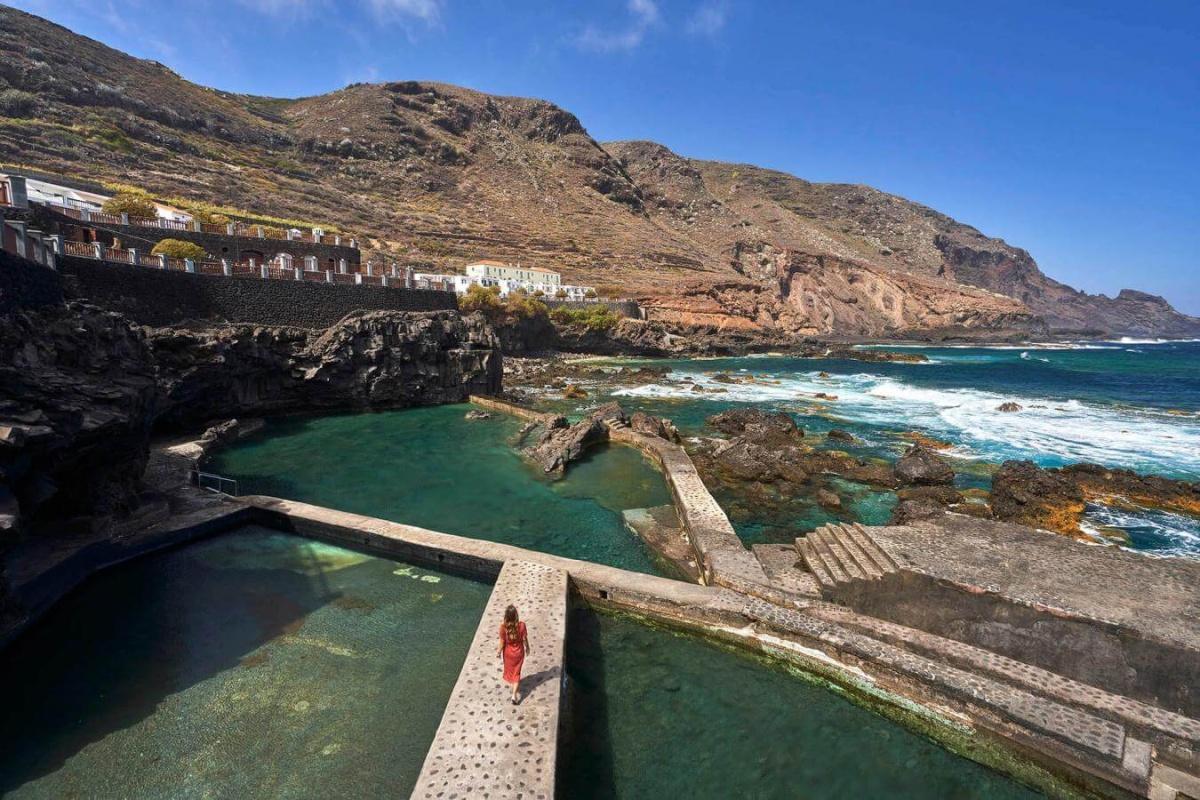 Piscinas naturales de Canarias: los mejores charcos para bañarse en el Atlántico