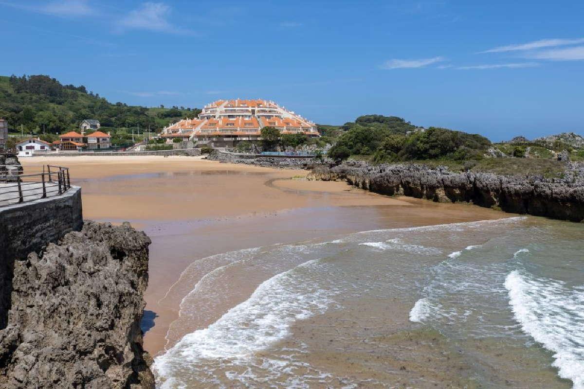 5 playas secretas de Cantabria donde el silencio y la naturaleza son los protagonistas