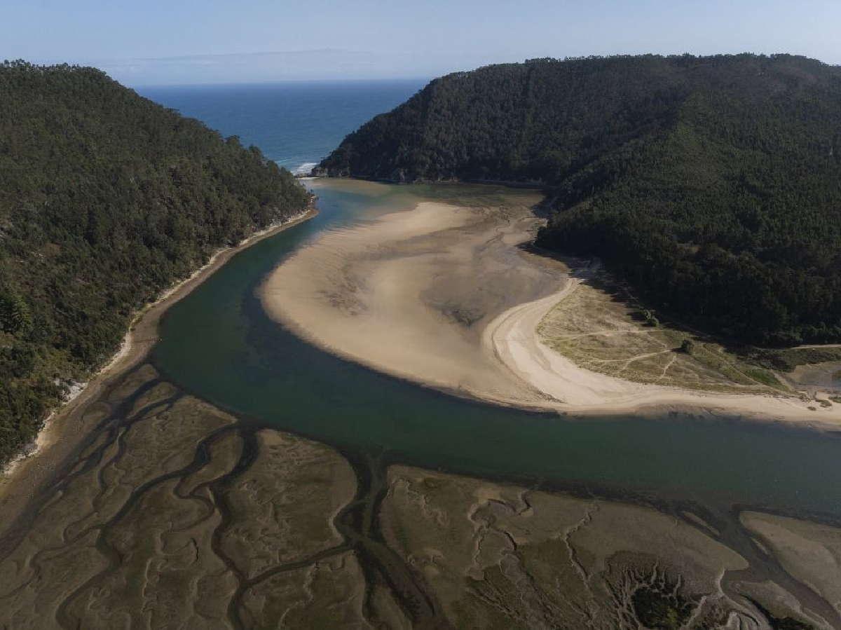 5 playas secretas de Cantabria donde el silencio y la naturaleza son los protagonistas 5 playas secretas de Cantabria donde el silencio y la naturaleza son los protagonistas