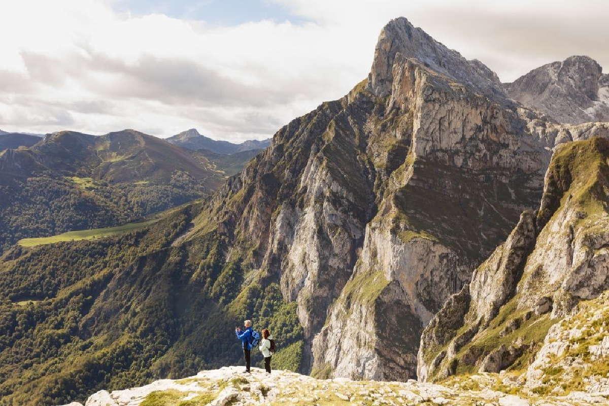 Descubre los Picos de Europa desde Fuente Dé: el teleférico que te lleva a 1.800 metros