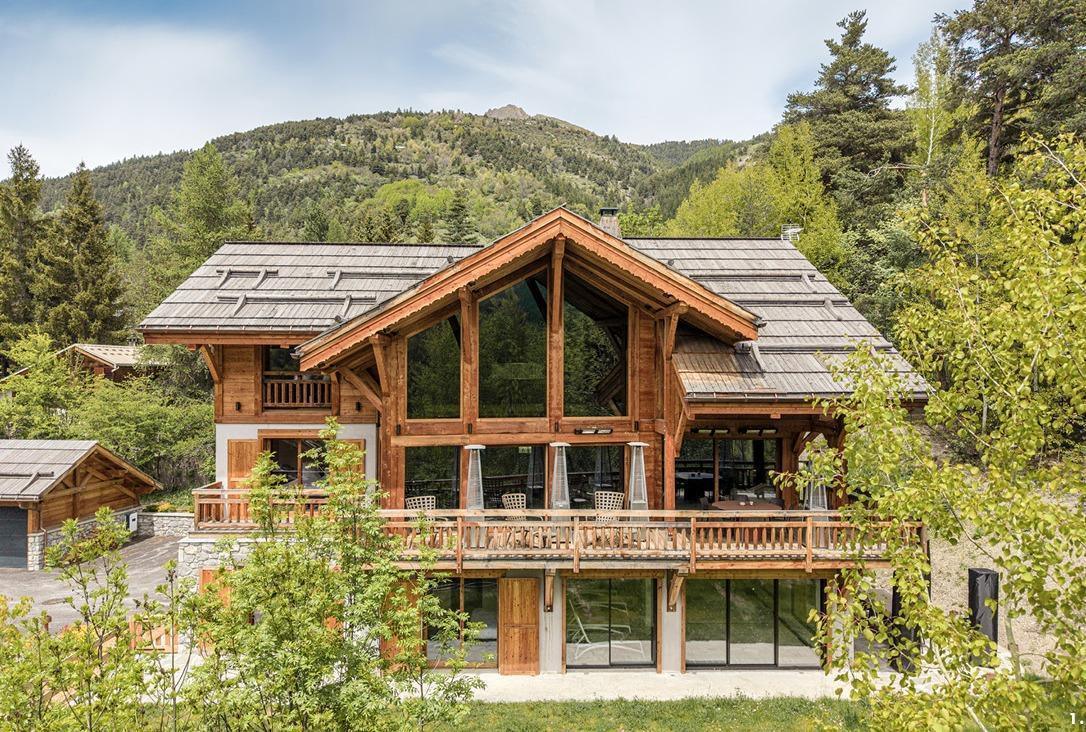 Serre-Chevalier : L'Eychauda, un chalet d'esthète signé Chalets Lombard Vasina