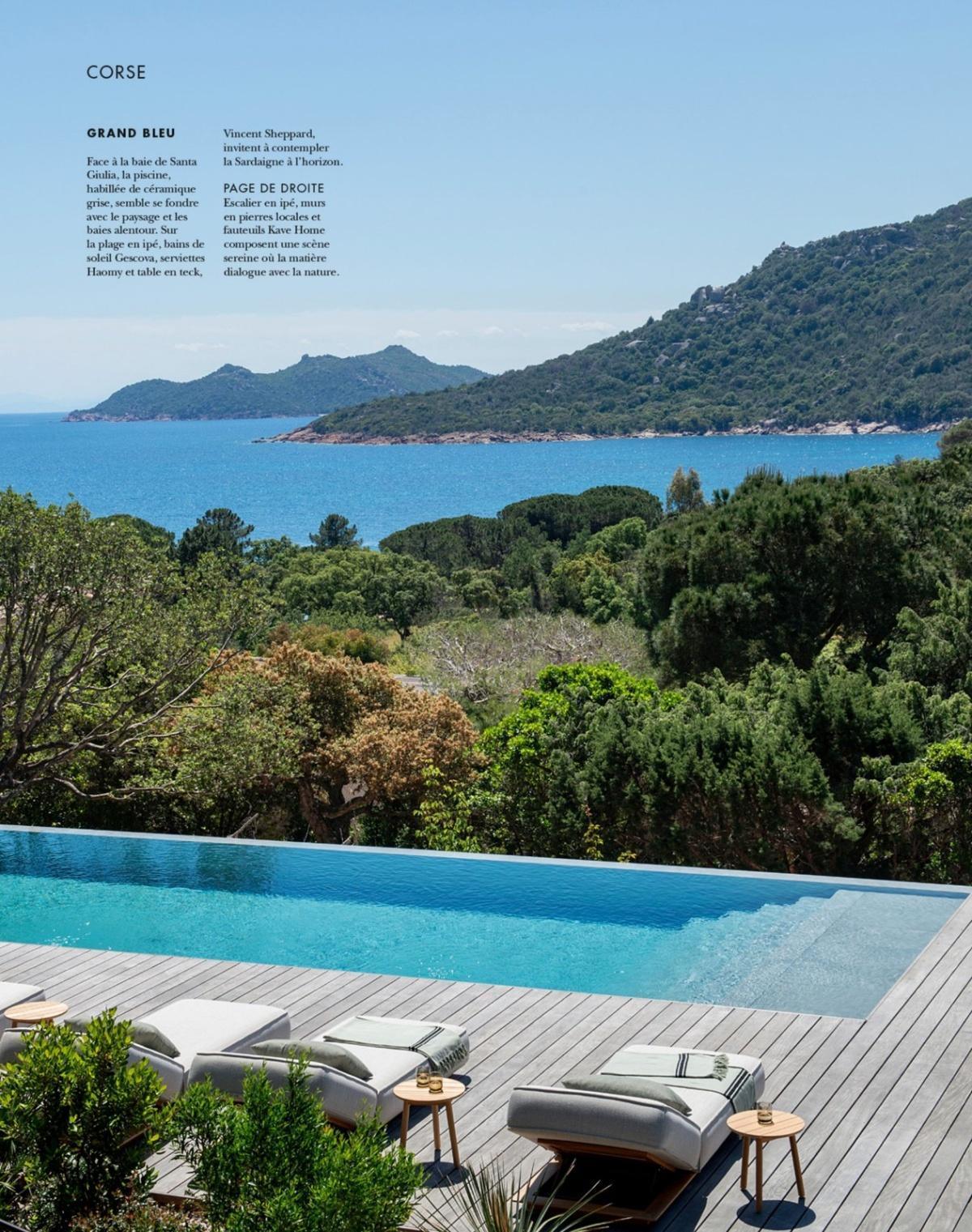 Belvédère sur la mer : une villa rénovée face à la baie de Santa Giulia Belvédère sur la mer : une villa rénovée face à la baie de Santa Giulia
