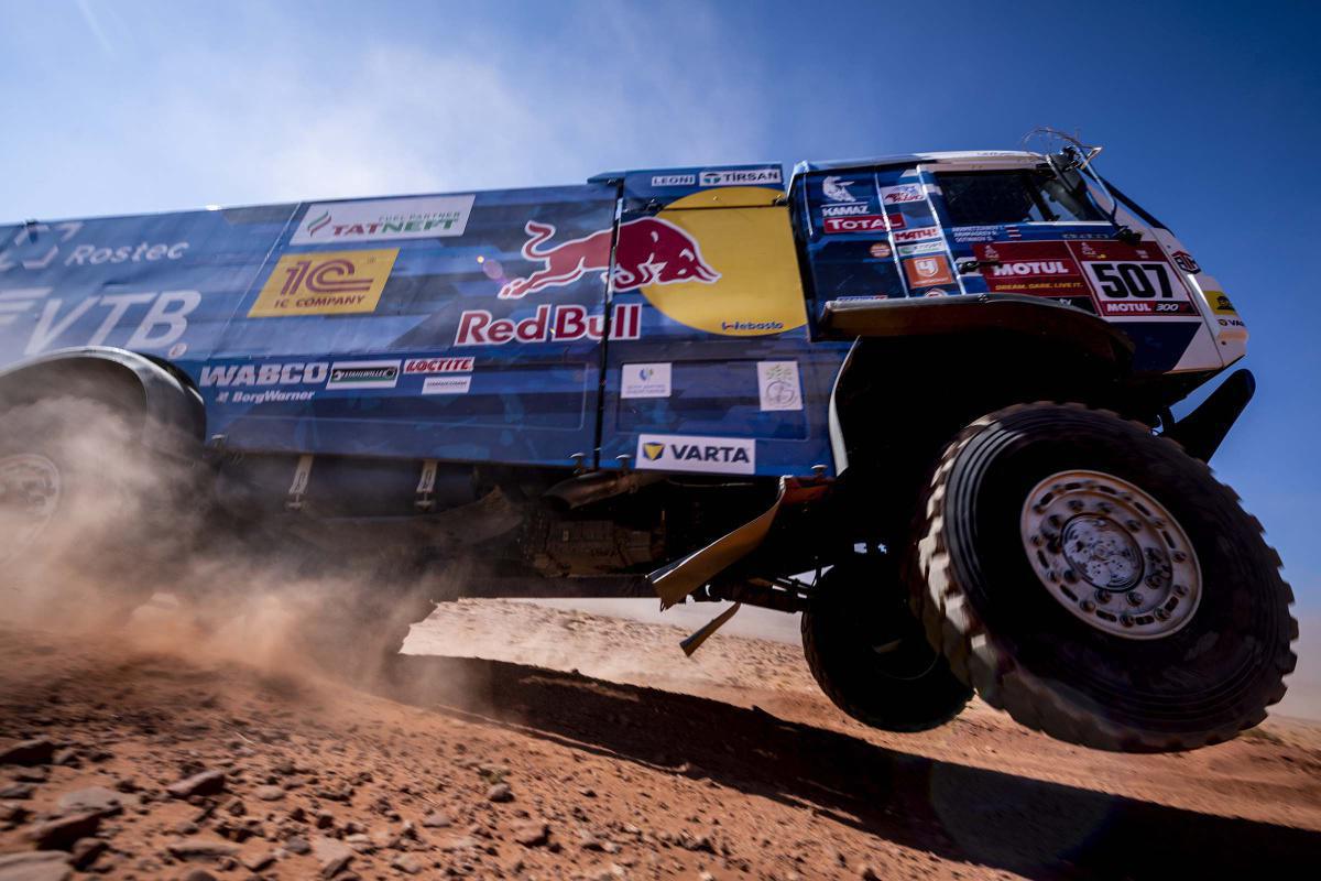 El equipo Kamaz-Master, equipado con neumáticos Goodyear, gana el Dakar 2021