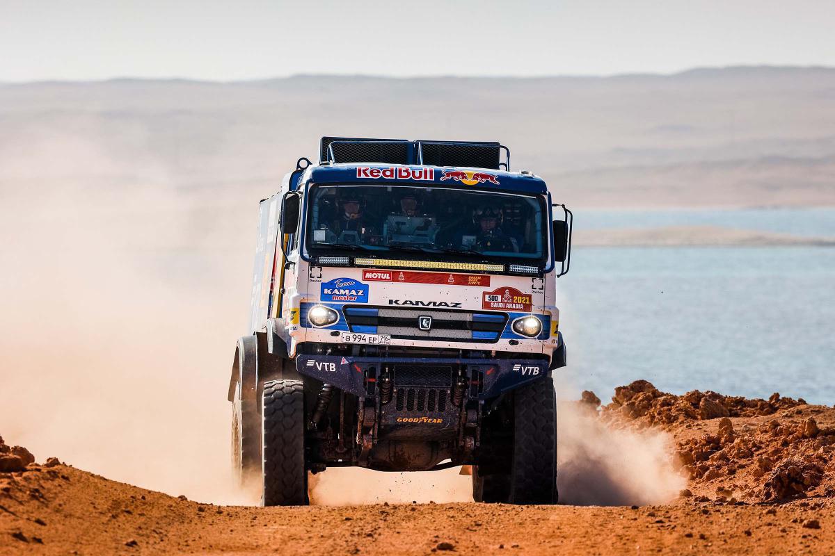 El equipo Kamaz-Master, equipado con neumáticos Goodyear, gana el Dakar 2021