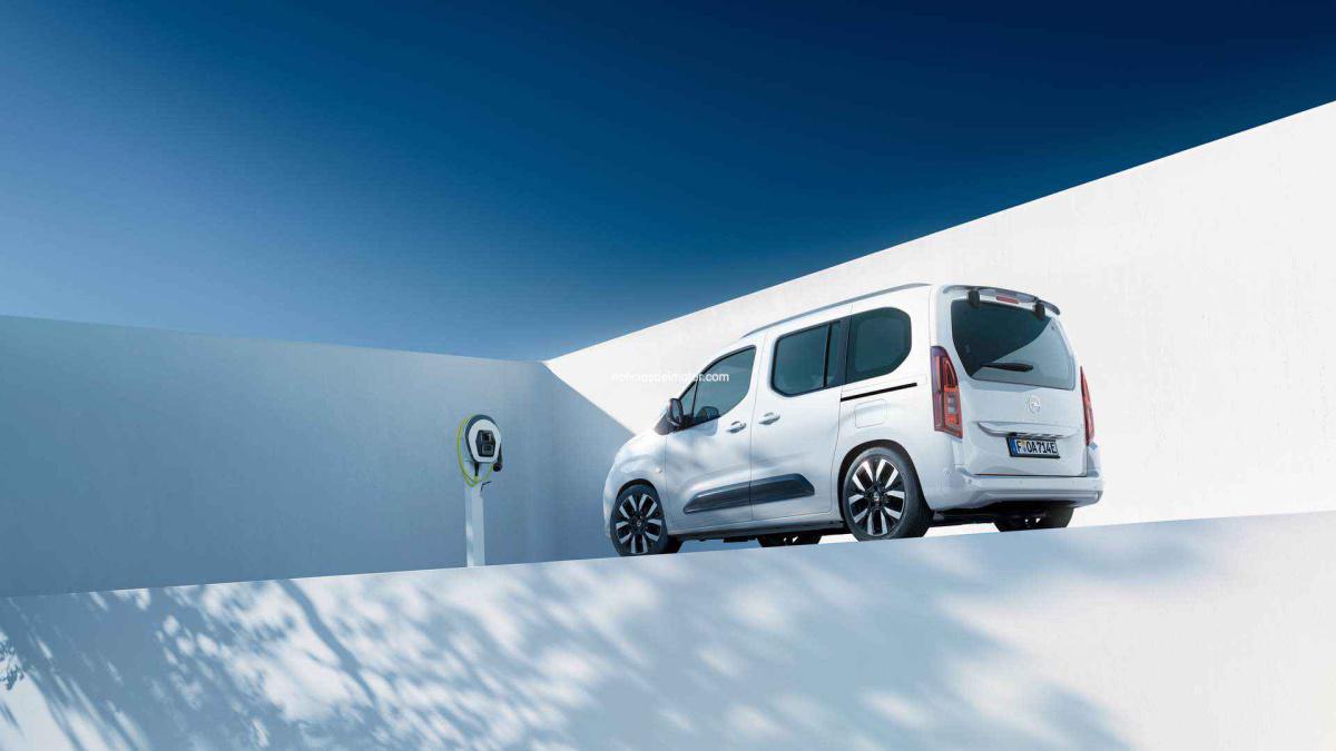 NUEVO OPEL COMBO AHORA CON LUZ MATRICIAL INTELLI-LUX LED® AVANZADA