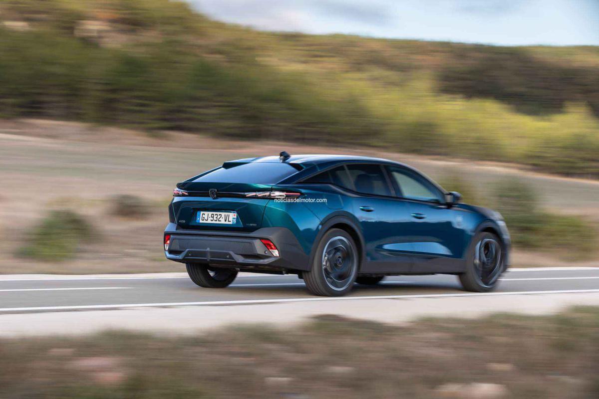 EL PEUGEOT 408 INCORPORA LA TECNOLOGÍA HYBRID A SU GAMA