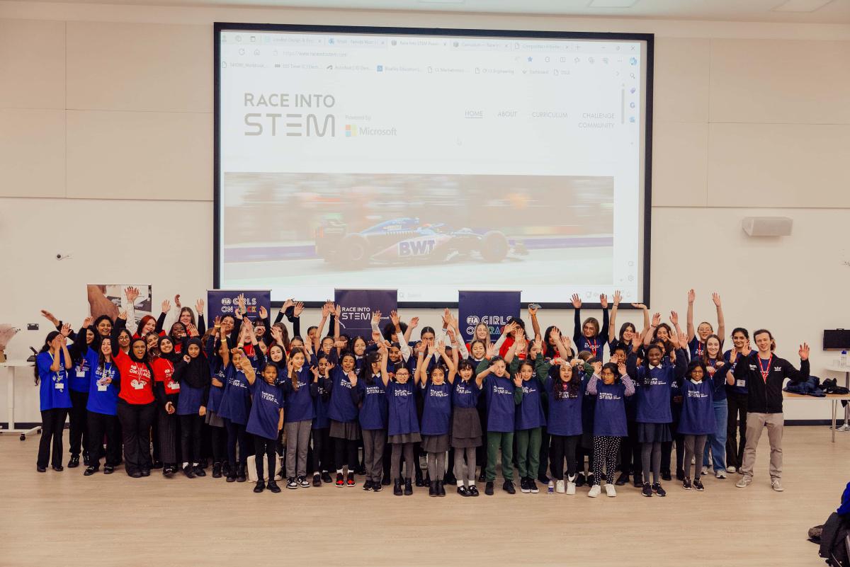 BWT ALPINE F1 TEAM Y MICROSOFT LANZAN EL PROGRAMA MUNDIAL «RACE INTO STEM»