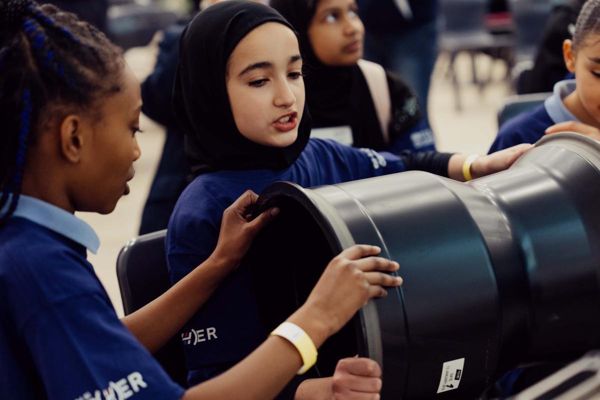 BWT ALPINE F1 TEAM Y MICROSOFT LANZAN EL PROGRAMA MUNDIAL «RACE INTO STEM»