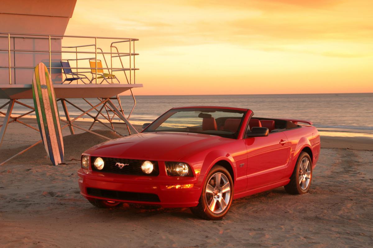 FORD CELEBRA LOS 60 AÑOS DEL ICÓNICO MUSTANG CON EL ANUNCIO DE NUEVOS MODELOS Y EL INICIO DE LOS PEDIDOS