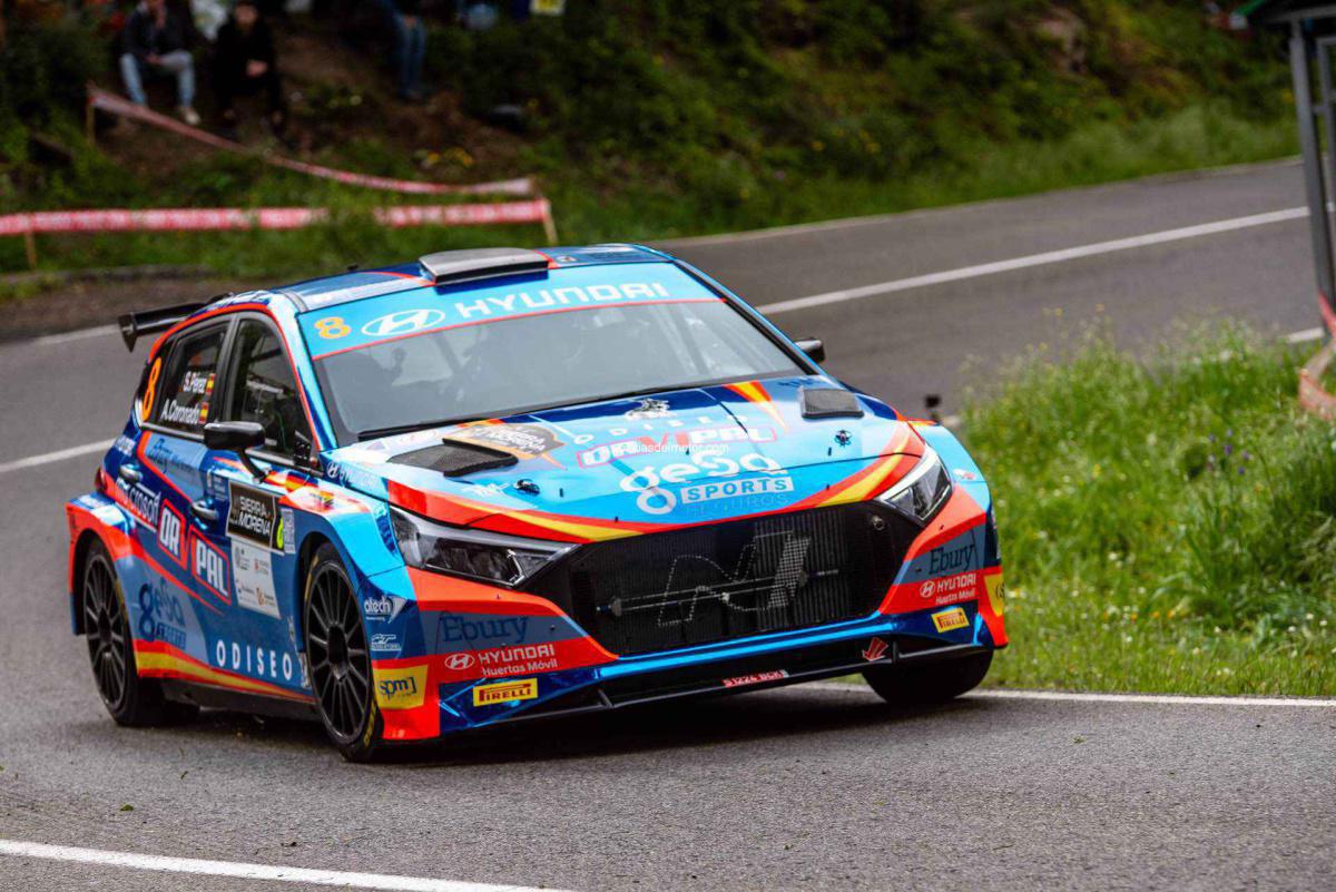 ARES, PALOMO Y PÉREZ AFRONTAN LA FIESTA CANARIA DE LOS RALLIES ARES, PALOMO Y PÉREZ AFRONTAN LA FIESTA CANARIA DE LOS RALLIES