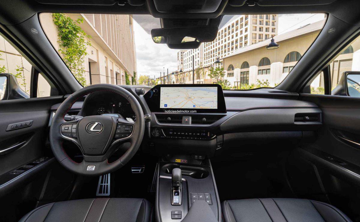 NUEVO LEXUS UX 300h: MÁS POTENCIA TOTAL Y MAYOR CONFORT AL VOLANTE NUEVO LEXUS UX 300h: MÁS POTENCIA TOTAL Y MAYOR CONFORT AL VOLANTE